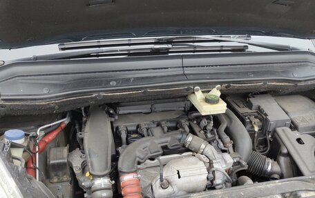 Citroen C4 Picasso II рестайлинг, 2012 год, 690 000 рублей, 14 фотография