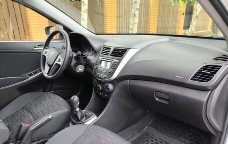 Hyundai Solaris II рестайлинг, 2014 год, 1 090 000 рублей, 20 фотография