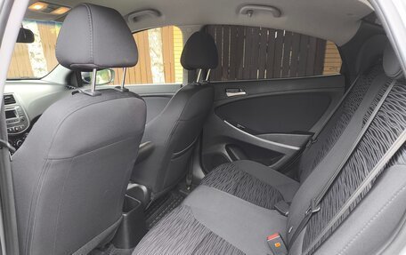 Hyundai Solaris II рестайлинг, 2014 год, 1 090 000 рублей, 22 фотография