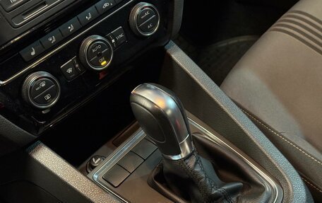 Volkswagen Jetta VI, 2017 год, 1 149 000 рублей, 16 фотография