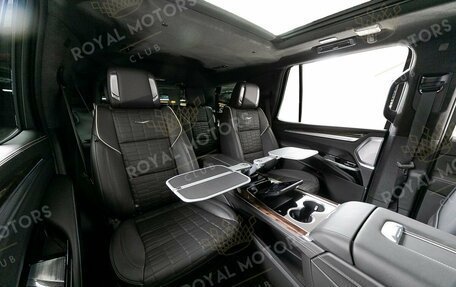 Cadillac Escalade V, 2025 год, 21 500 000 рублей, 16 фотография