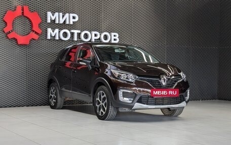 Renault Kaptur I рестайлинг, 2017 год, 1 250 000 рублей, 3 фотография