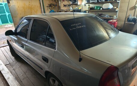 Hyundai Accent II, 2004 год, 450 000 рублей, 2 фотография