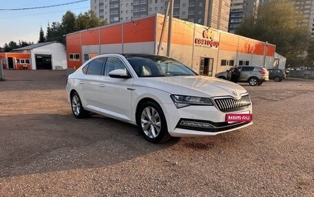 Skoda Superb III рестайлинг, 2019 год, 2 399 990 рублей, 1 фотография