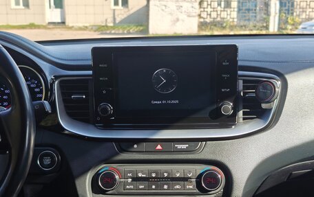 KIA cee'd III, 2021 год, 1 990 000 рублей, 13 фотография