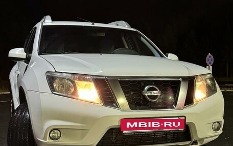 Nissan Terrano III, 2015 год, 920 000 рублей, 21 фотография