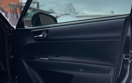 Toyota Corolla, 2017 год, 1 900 000 рублей, 13 фотография