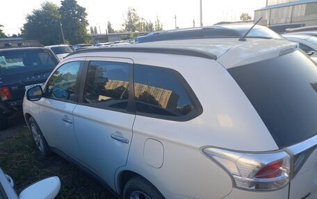 Mitsubishi Outlander III рестайлинг 3, 2012 год, 1 100 000 рублей, 7 фотография