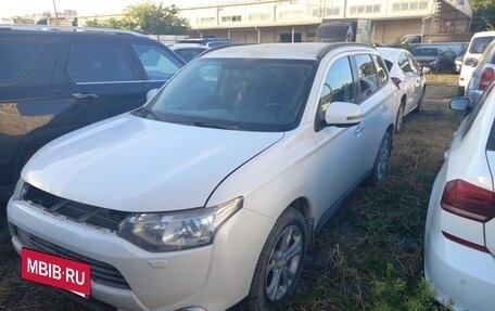 Mitsubishi Outlander III рестайлинг 3, 2012 год, 1 100 000 рублей, 2 фотография