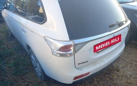 Mitsubishi Outlander III рестайлинг 3, 2012 год, 1 100 000 рублей, 5 фотография