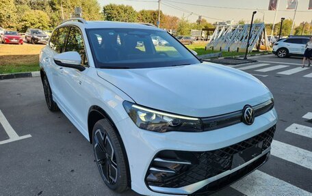 Volkswagen Tiguan, 2025 год, 5 800 000 рублей, 4 фотография