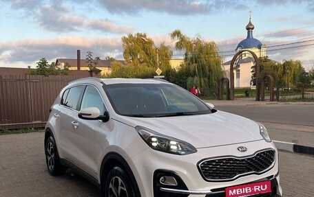 KIA Sportage IV рестайлинг, 2020 год, 2 350 000 рублей, 1 фотография