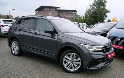 Volkswagen Tiguan II, 2023 год, 4 053 000 рублей, 1 фотография