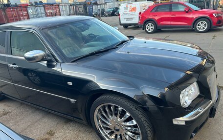 Chrysler 300C II, 2005 год, 1 150 000 рублей, 5 фотография