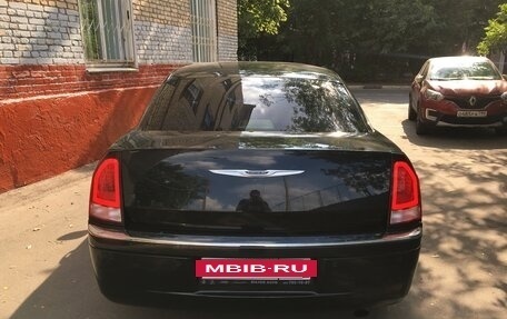 Chrysler 300C II, 2005 год, 1 150 000 рублей, 3 фотография