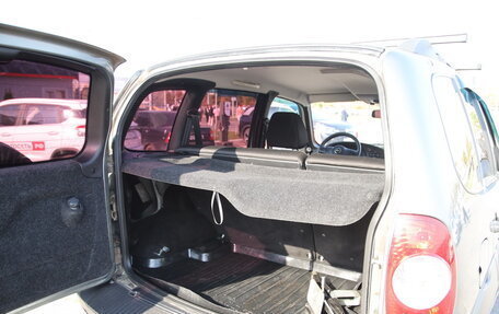 Chevrolet Niva I рестайлинг, 2013 год, 588 300 рублей, 11 фотография