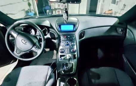 Hyundai Genesis Coupe I рестайлинг, 2010 год, 1 400 000 рублей, 8 фотография