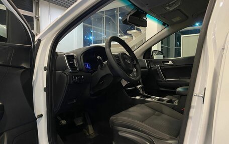 KIA Sportage IV рестайлинг, 2018 год, 1 840 000 рублей, 23 фотография