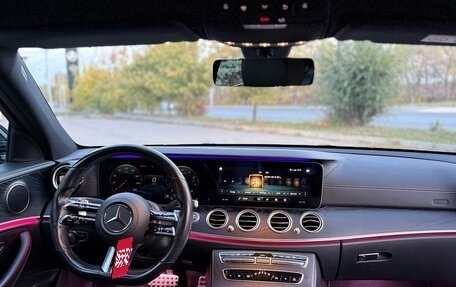 Mercedes-Benz E-Класс, 2020 год, 5 500 000 рублей, 4 фотография