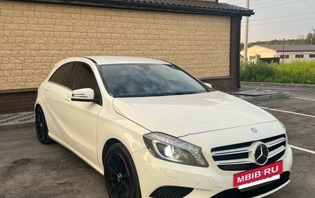 Mercedes-Benz A-Класс, 2014 год, 1 480 000 рублей, 2 фотография