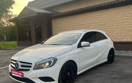 Mercedes-Benz A-Класс, 2014 год, 1 480 000 рублей, 4 фотография