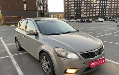 KIA cee'd I рестайлинг, 2011 год, 700 000 рублей, 2 фотография