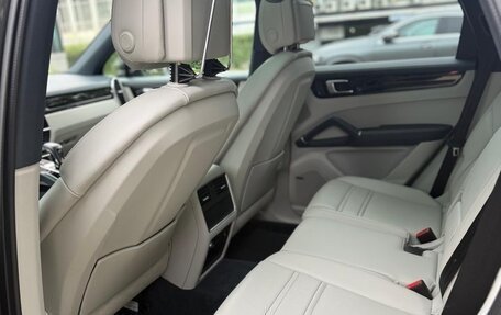 Porsche Cayenne III, 2021 год, 10 500 000 рублей, 16 фотография