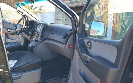 Hyundai H-1 II рестайлинг, 2010 год, 1 650 000 рублей, 10 фотография