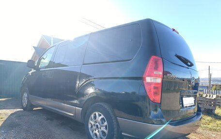 Hyundai H-1 II рестайлинг, 2010 год, 1 650 000 рублей, 3 фотография