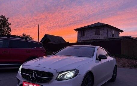 Mercedes-Benz E-Класс, 2018 год, 3 850 000 рублей, 1 фотография