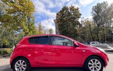 Hyundai i20 IB рестайлинг, 2010 год, 500 000 рублей, 15 фотография