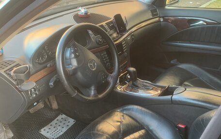 Mercedes-Benz E-Класс, 2002 год, 820 000 рублей, 10 фотография