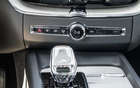 Volvo XC60 II, 2023 год, 4 466 000 рублей, 11 фотография