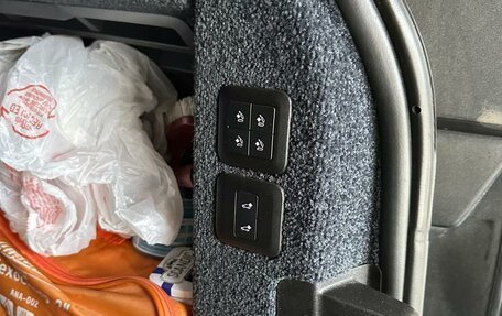 Land Rover Range Rover IV рестайлинг, 2019 год, 5 590 000 рублей, 11 фотография