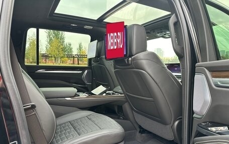 Cadillac Escalade V, 2025 год, 22 299 000 рублей, 9 фотография