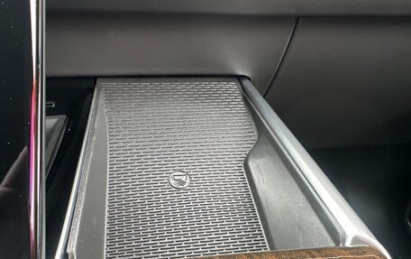 Cadillac Escalade V, 2025 год, 22 299 000 рублей, 19 фотография