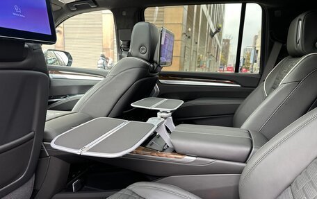 Cadillac Escalade V, 2025 год, 22 299 000 рублей, 31 фотография