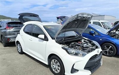 Toyota Yaris, 2021 год, 940 000 рублей, 1 фотография