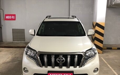 Toyota Land Cruiser Prado 150 рестайлинг 2, 2015 год, 4 320 000 рублей, 1 фотография