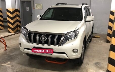 Toyota Land Cruiser Prado 150 рестайлинг 2, 2015 год, 4 320 000 рублей, 3 фотография