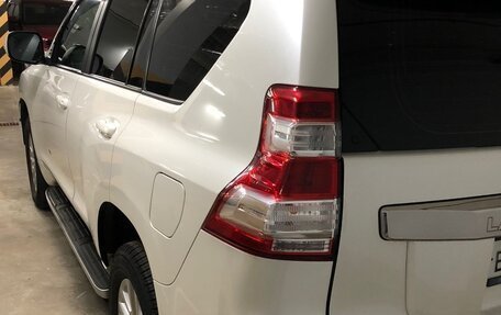 Toyota Land Cruiser Prado 150 рестайлинг 2, 2015 год, 4 320 000 рублей, 7 фотография