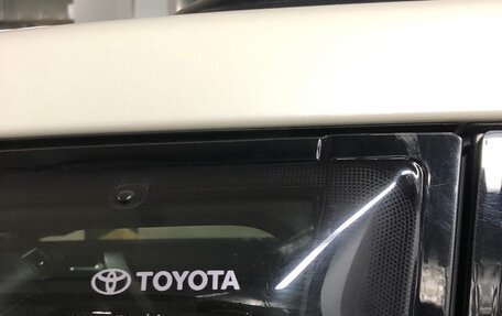 Toyota Land Cruiser Prado 150 рестайлинг 2, 2015 год, 4 320 000 рублей, 28 фотография