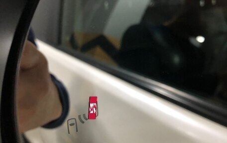 Toyota Land Cruiser Prado 150 рестайлинг 2, 2015 год, 4 320 000 рублей, 26 фотография