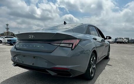 Hyundai Elantra, 2023 год, 1 240 000 рублей, 7 фотография