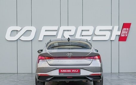 Hyundai Elantra, 2021 год, 1 950 000 рублей, 4 фотография