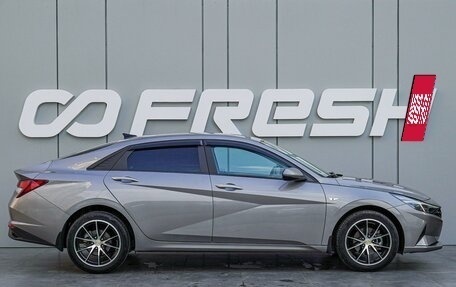 Hyundai Elantra, 2021 год, 1 950 000 рублей, 5 фотография