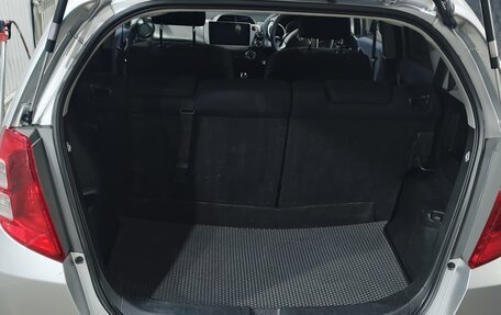 Honda Fit III, 2009 год, 700 000 рублей, 3 фотография