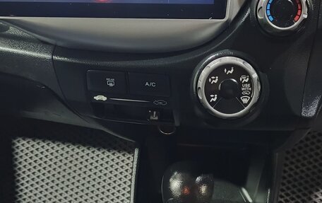 Honda Fit III, 2009 год, 700 000 рублей, 13 фотография