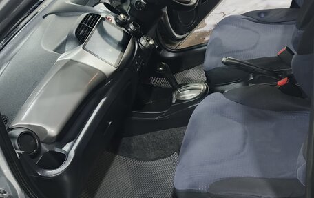 Honda Fit III, 2009 год, 700 000 рублей, 8 фотография