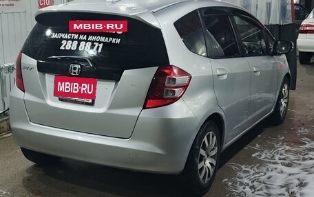 Honda Fit III, 2009 год, 700 000 рублей, 4 фотография